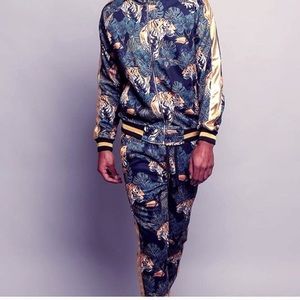 NWT Victorious Royal Floral Tiger Track Suit